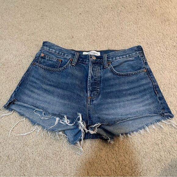 Aritzia the Denim Forum the Yoko Short size 27 shorts - Picture 3 of 7